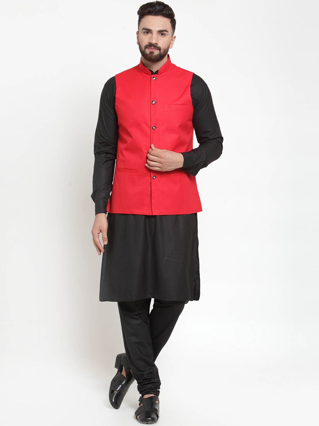 

Jompers Men Black & Red Solid Kurta Set