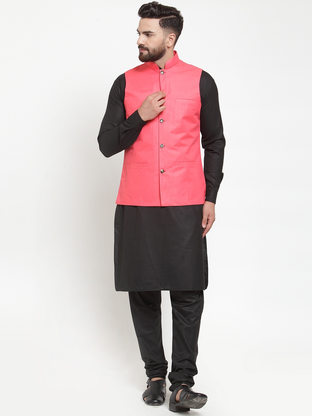 

Jompers Men Black & Pink Solid Kurta Set