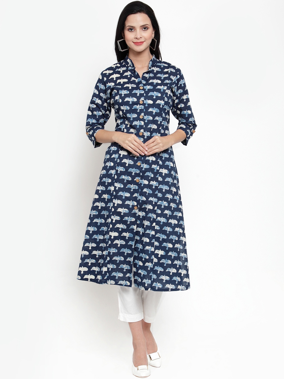 

Get Glamr Women Navy Blue & White Printed A-Line Kurta