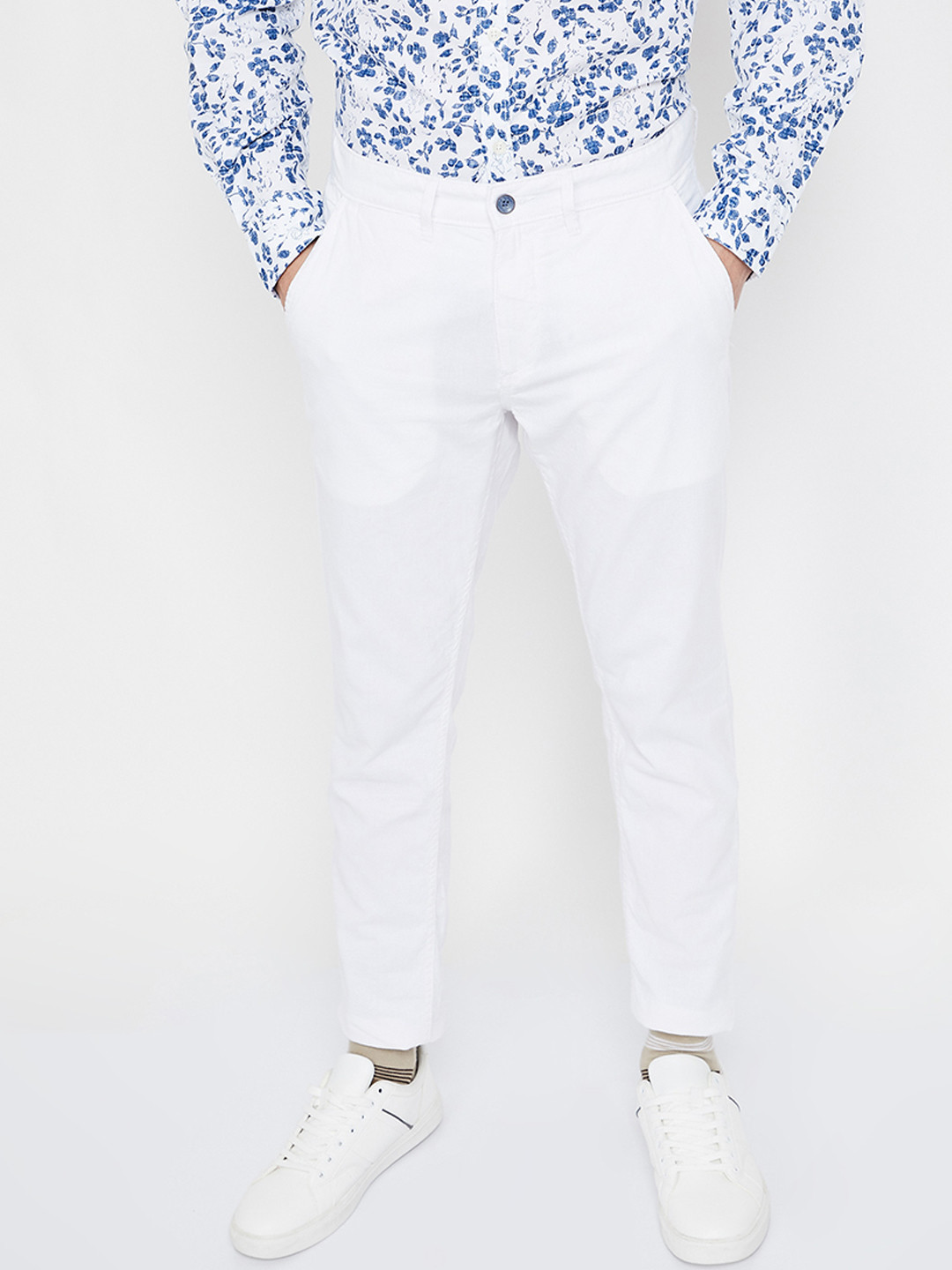 

CODE by Lifestyle Men White Straight Fit Solid Regular Trousers