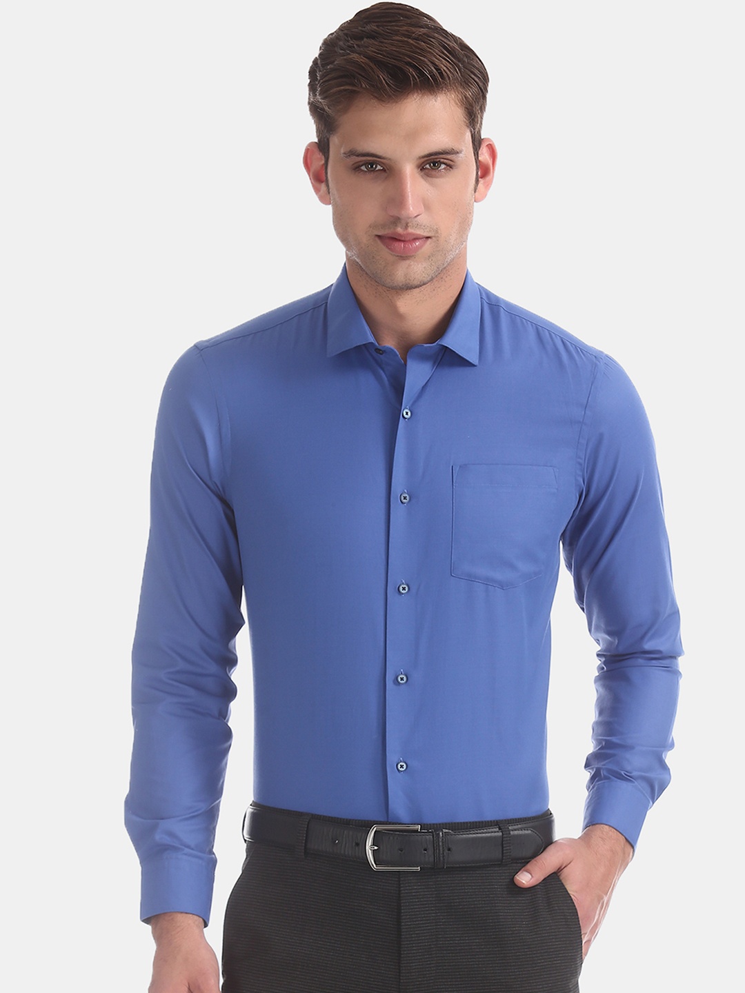 

Arrow Men Blue Slim Fit Solid Formal Shirt