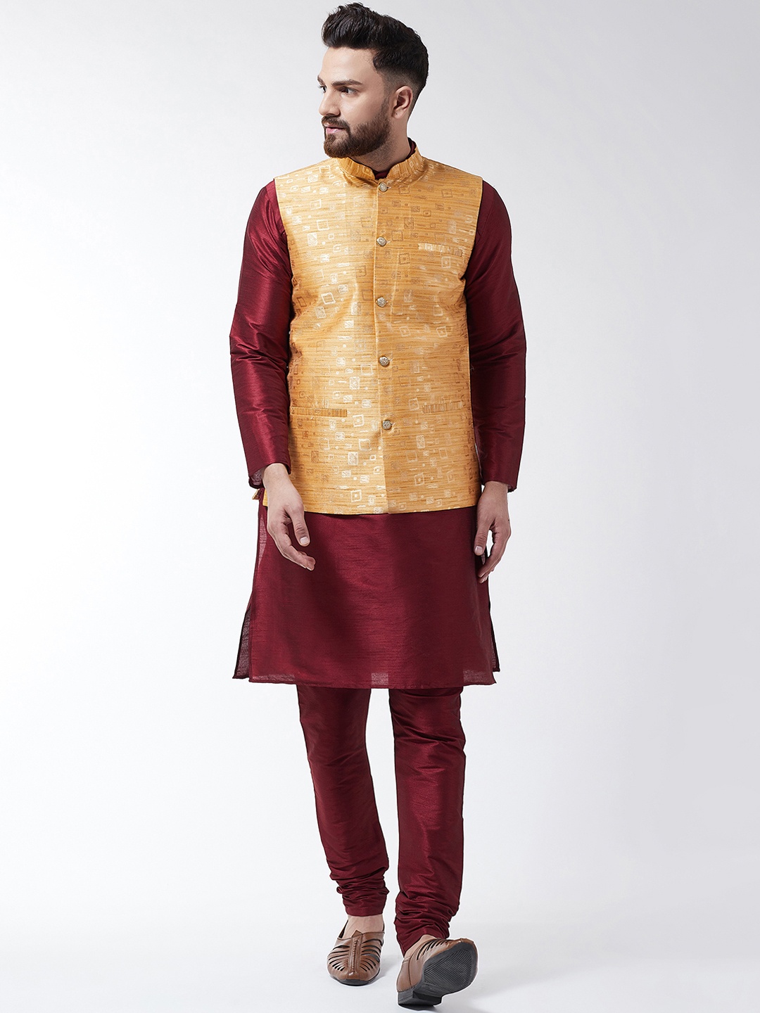 

SOJANYA Men Yellow & Maroon Self Design Kurta with Churidar & Nehru Jacket