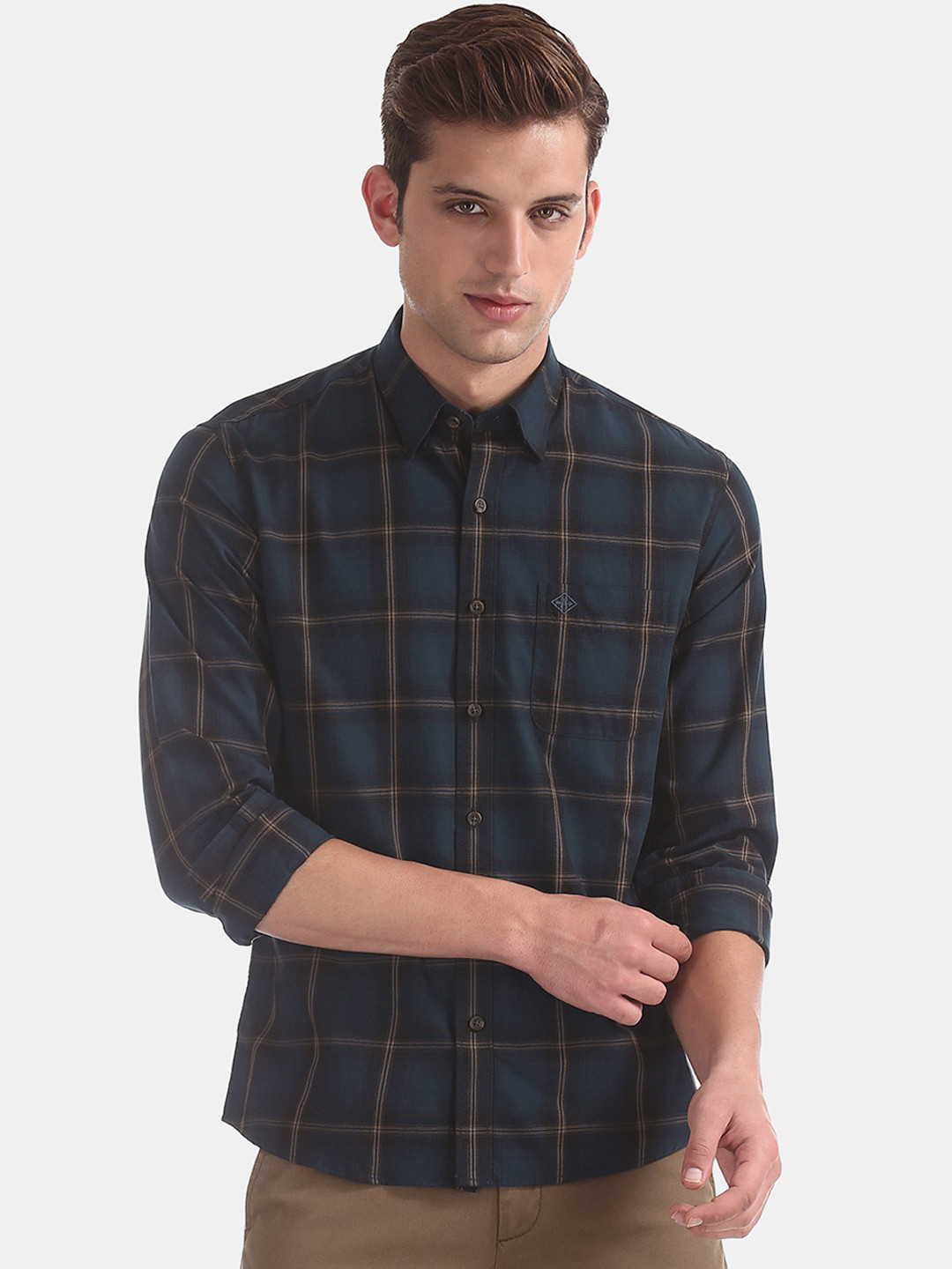 

Arrow Sport Men Blue & Brown Regular Fit Checked Casual Shirt