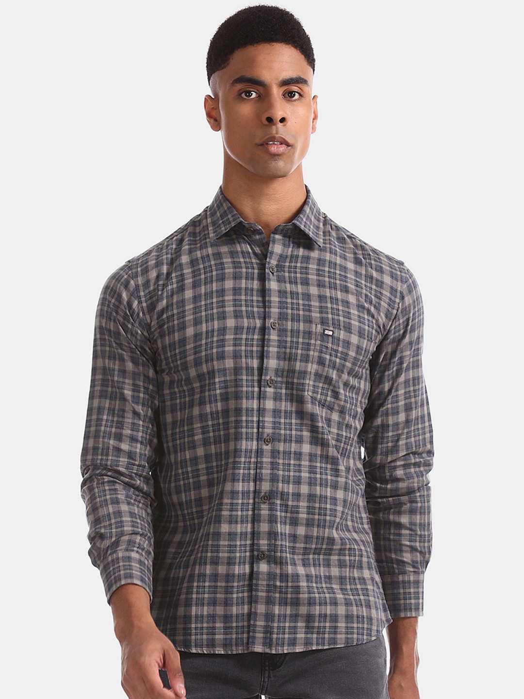 

Arrow Sport Men Blue & Beige Regular Fit Checked Casual Shirt
