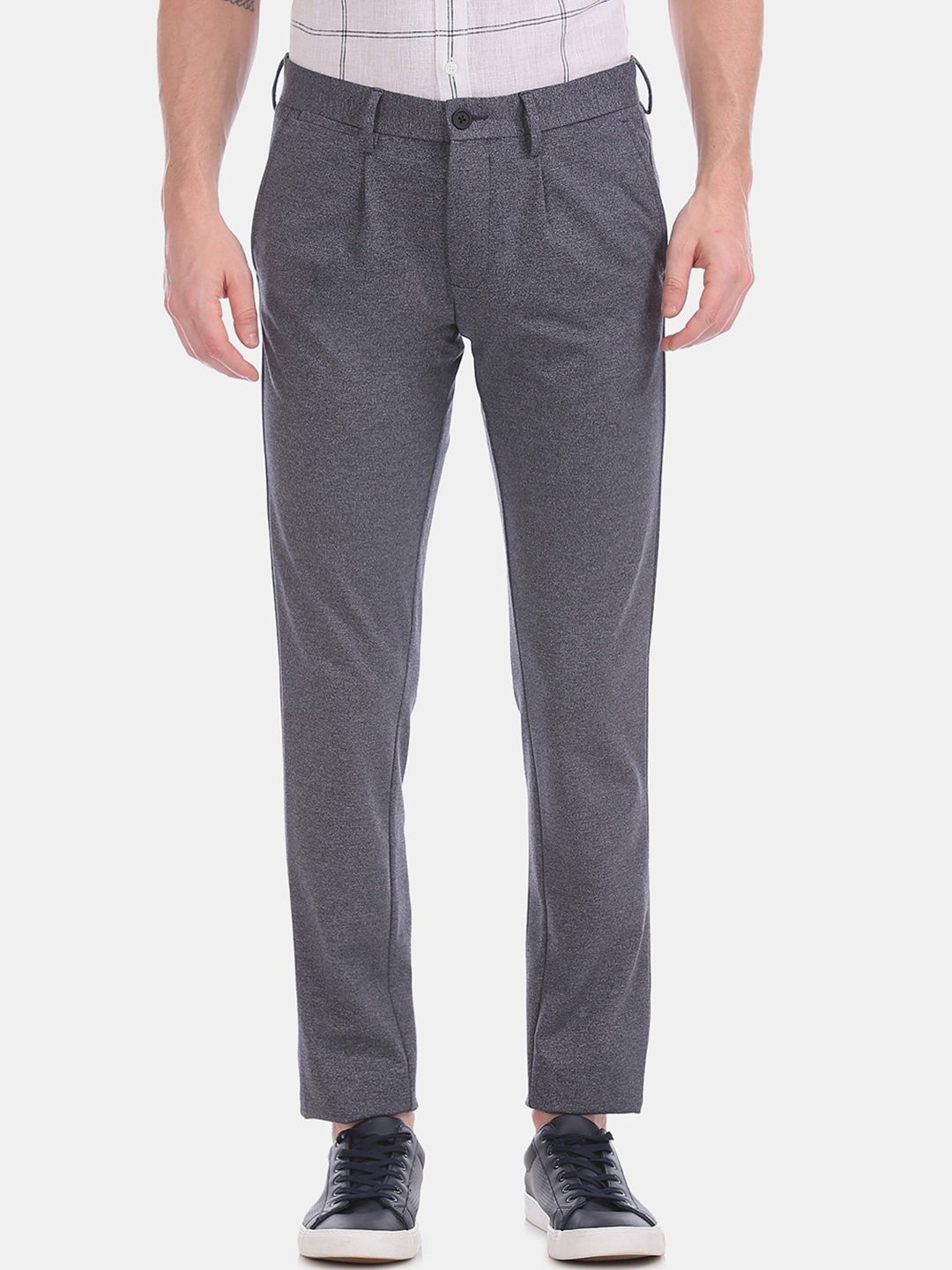 

Flying Machine Men Grey Regular Fit Self Design Regular Trousers