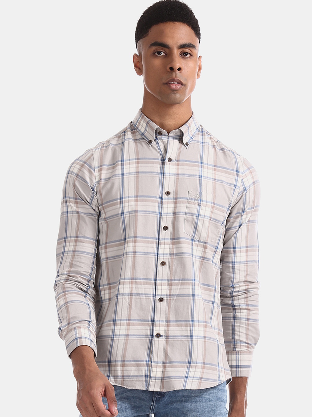 

Arrow Sport Men Off-White & Grey Slim Fit Checked Casual Shirt