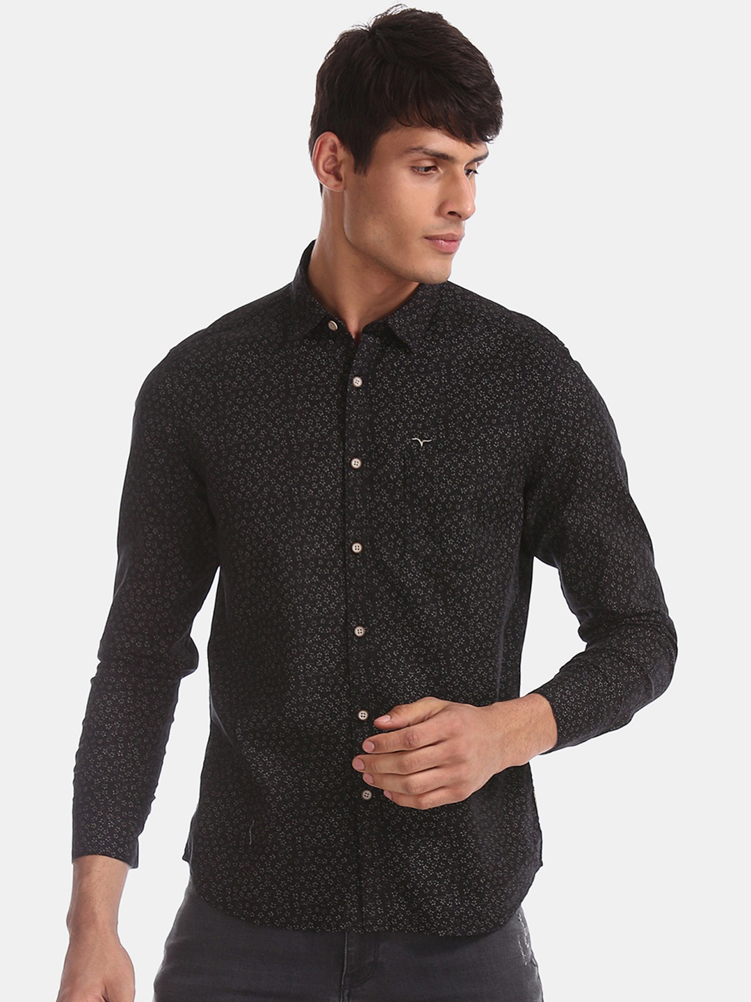 

Flying Machine Men Black Regular Fit Printed Casual Shirt