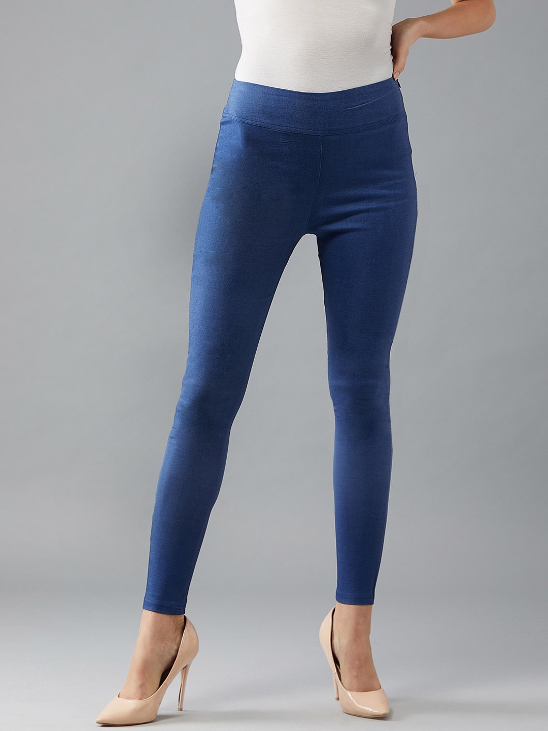 

DOLCE CRUDO Women Blue Solid Slim Fit Treggings