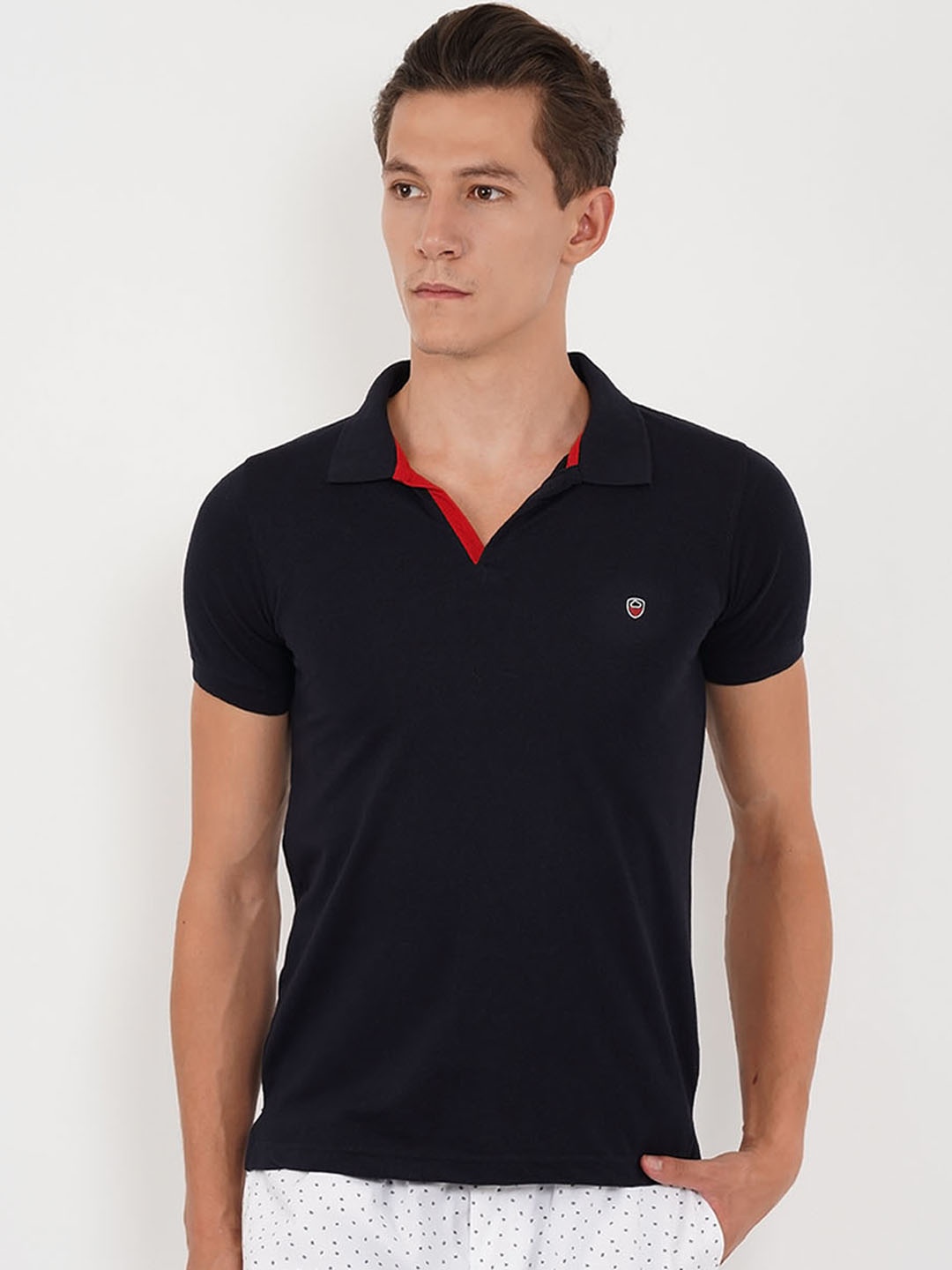 

Sweet Dreams Men Navy Blue Solid Lounge Tshirt 8907668582171