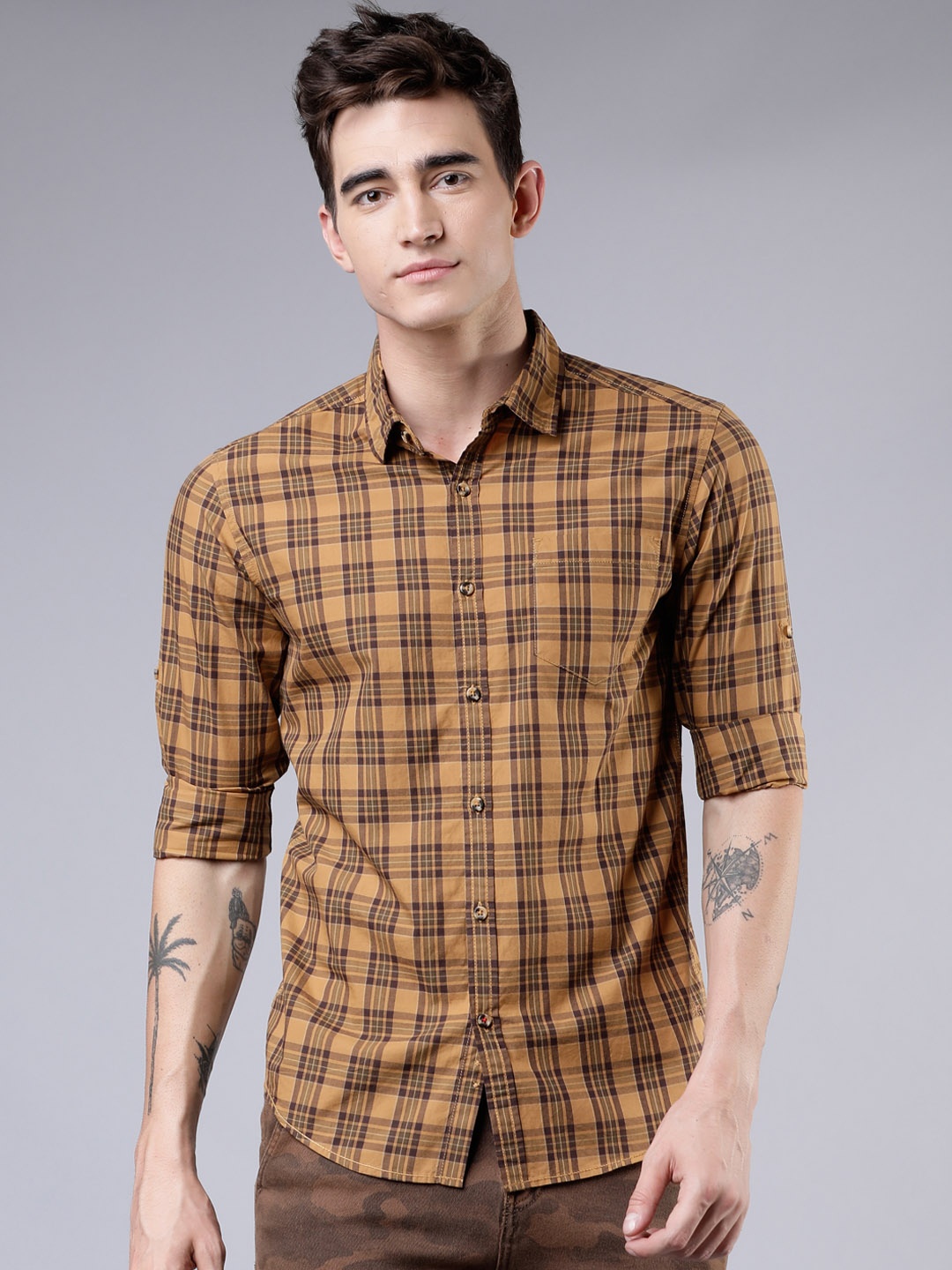 

LOCOMOTIVE Men Mustard & Brown Slim Fit Checked Casual Shirt