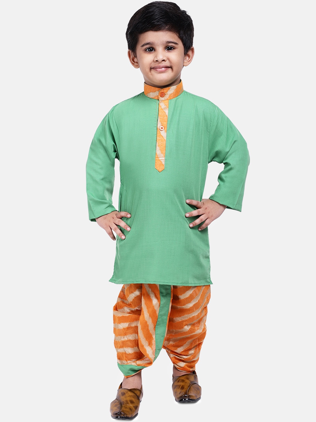 

BownBee Boys Green & Orange Printed Kurta with Dhoti Pants