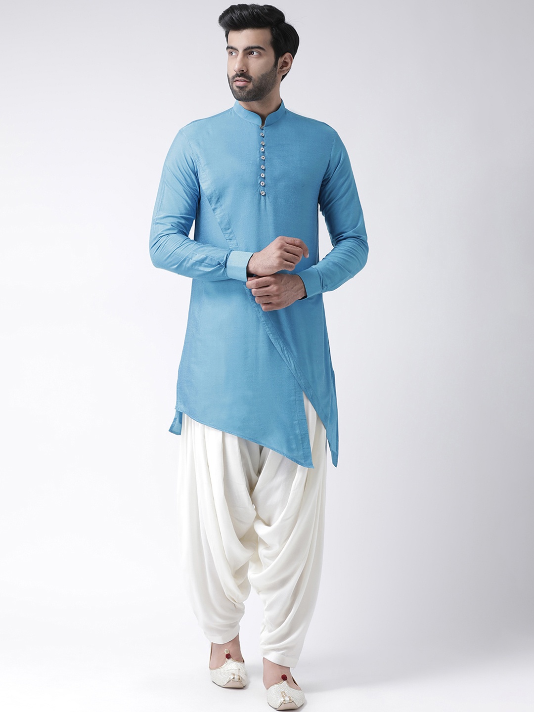 

KISAH Men Blue Solid Kurta with Patiala