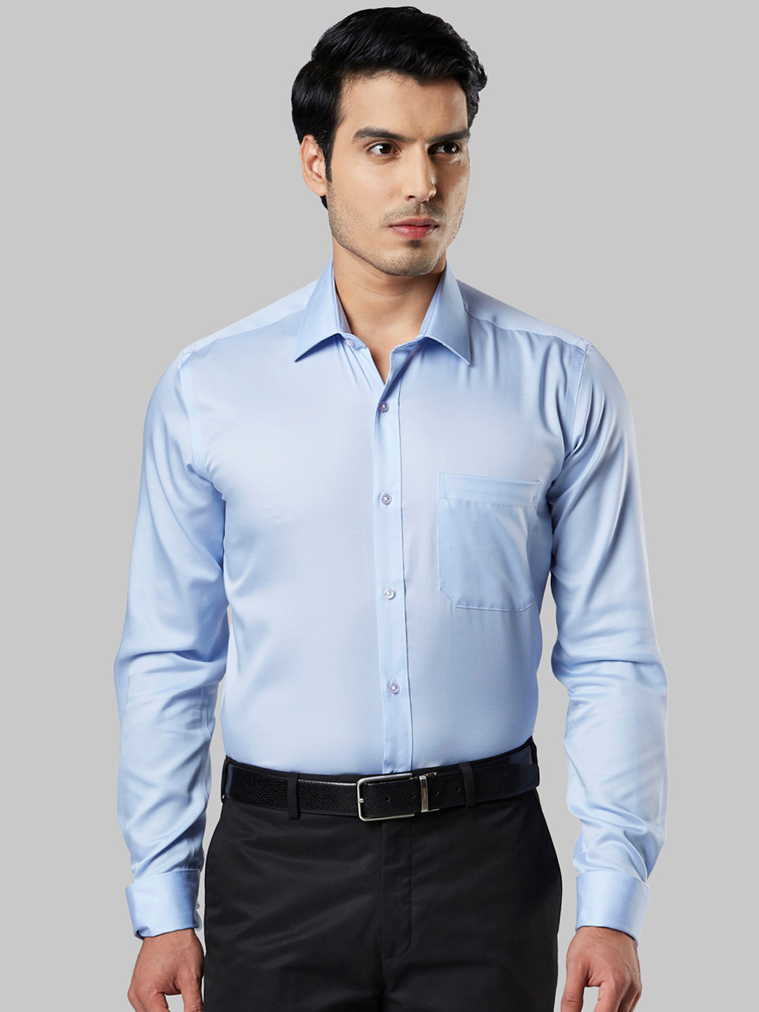 

Raymond Men Blue Regular Fit Solid Formal Shirt