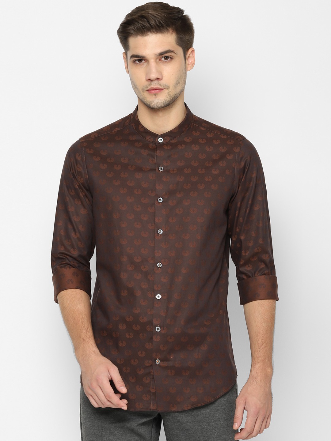 

SIMON CARTER LONDON Men Brown Slim Fit Self Design Casual Shirt