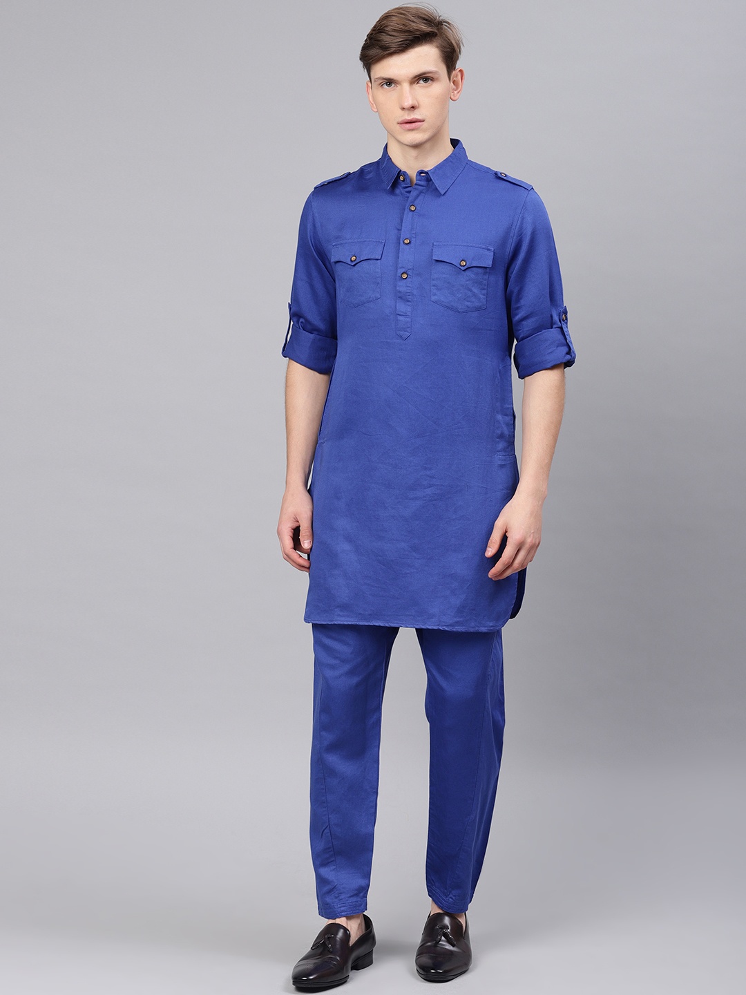 

Freehand by The Indian Garage Co Men Blue Solid Kurta with Pyjamas