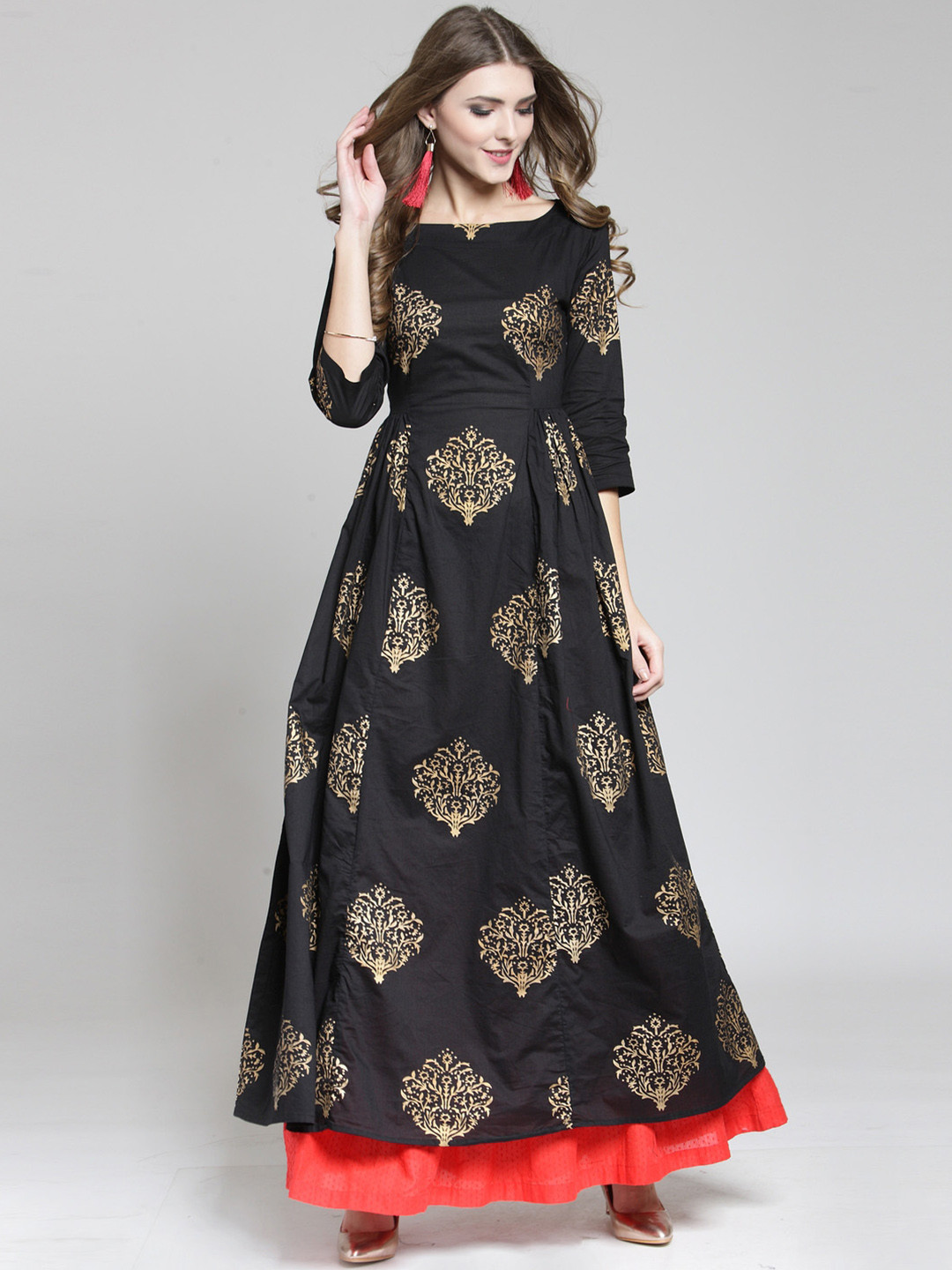 

Sera Women Black & Gold-Toned Printed Kurti with Red Skirt