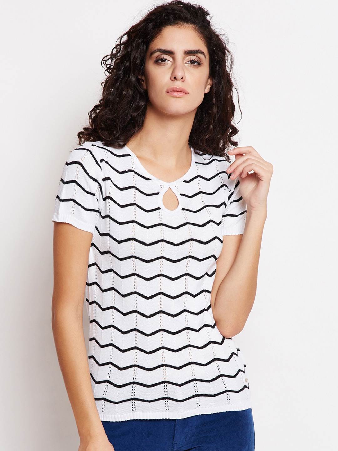 

Taanz Women White & Black Printed Pullover Sweater