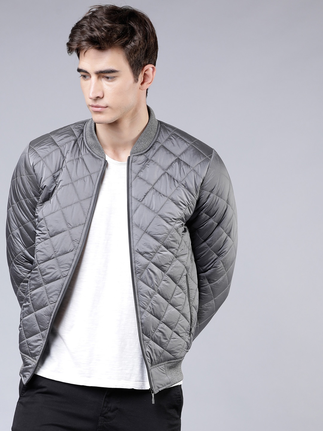 

HIGHLANDER Men Silver-Toned Solid Puffer Jacket