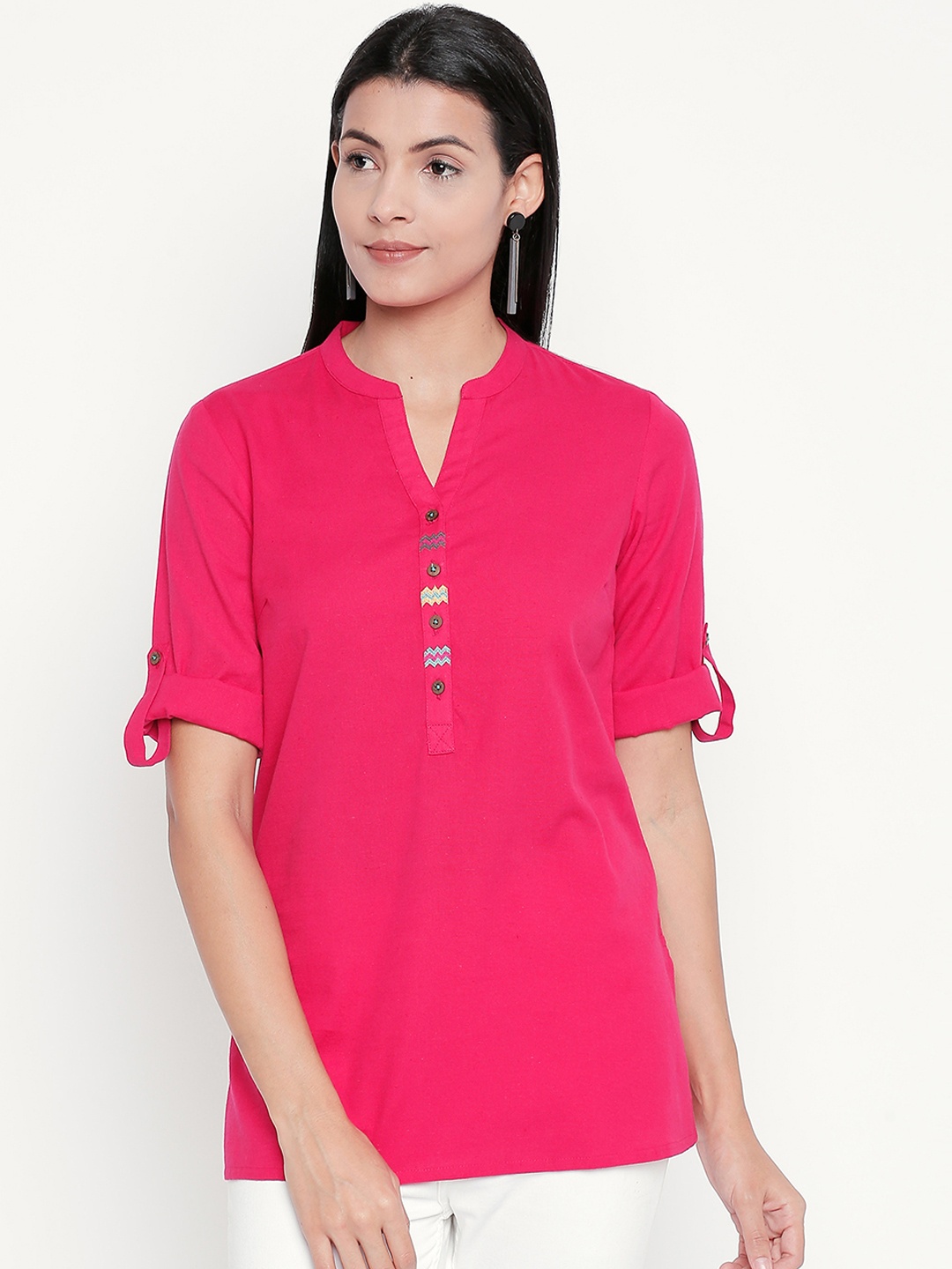 

AKKRITI BY PANTALOONS Fuchsia Solid Tunic