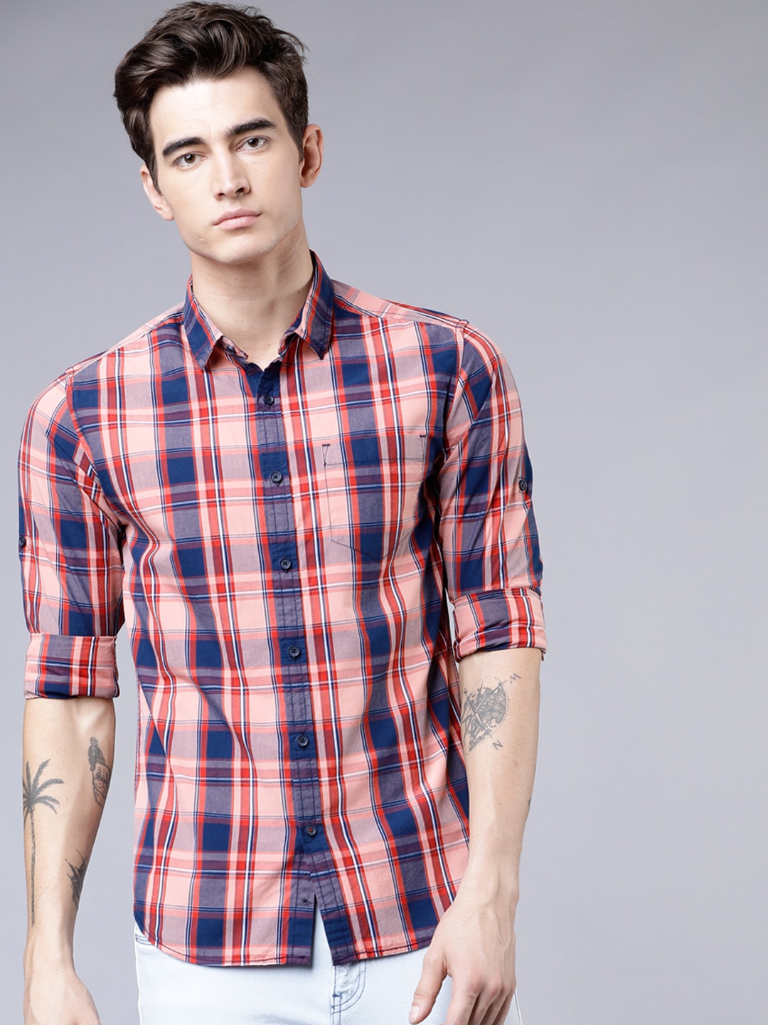 

LOCOMOTIVE Men Navy Blue & Red Slim Fit Checked Casual Shirt