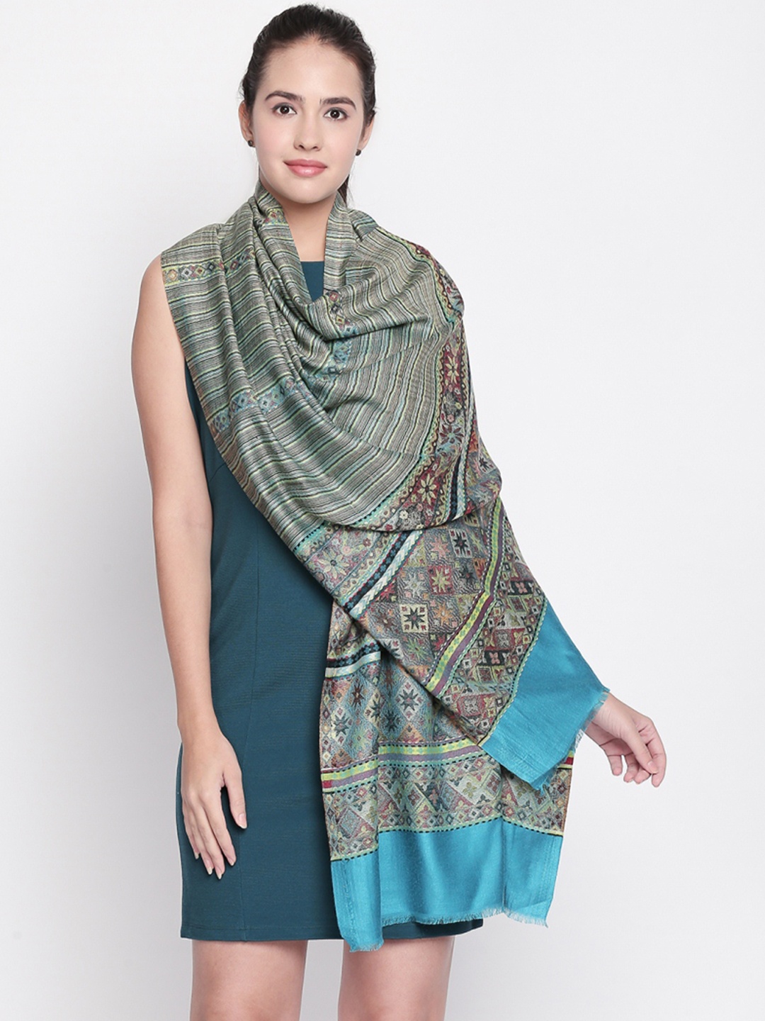 

Style Quotient Women Blue & Green Printed Shawl
