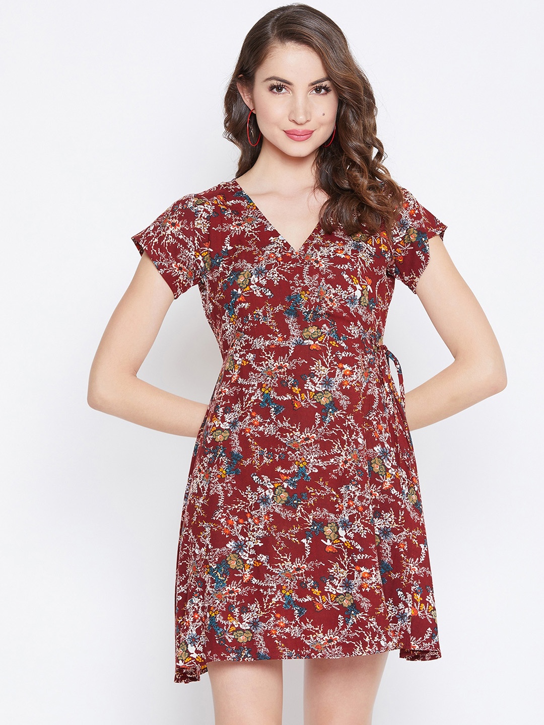 

Berrylush Women Maroon & White Floral Printed Wrap Dress