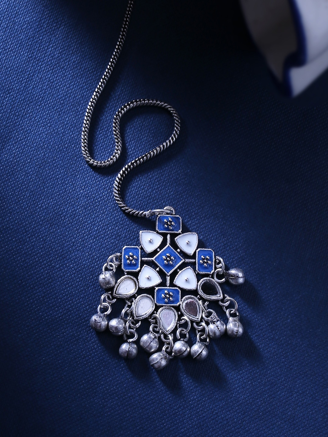 

Voylla Women Silver-Plated Oxidised Maang Tikka