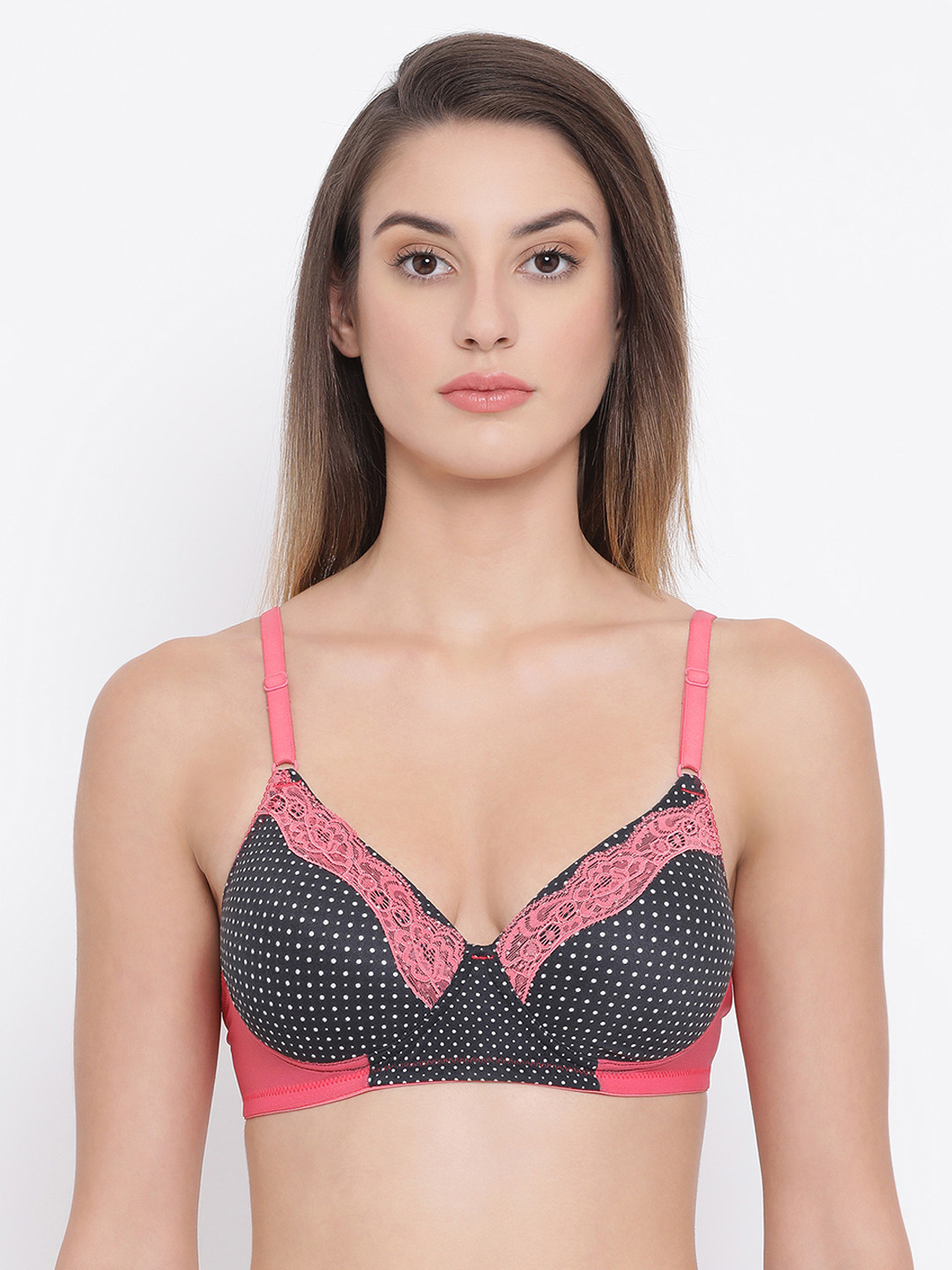 

Clovia Padded Non-Wired Printed Full Cup Bra With Lace, Black