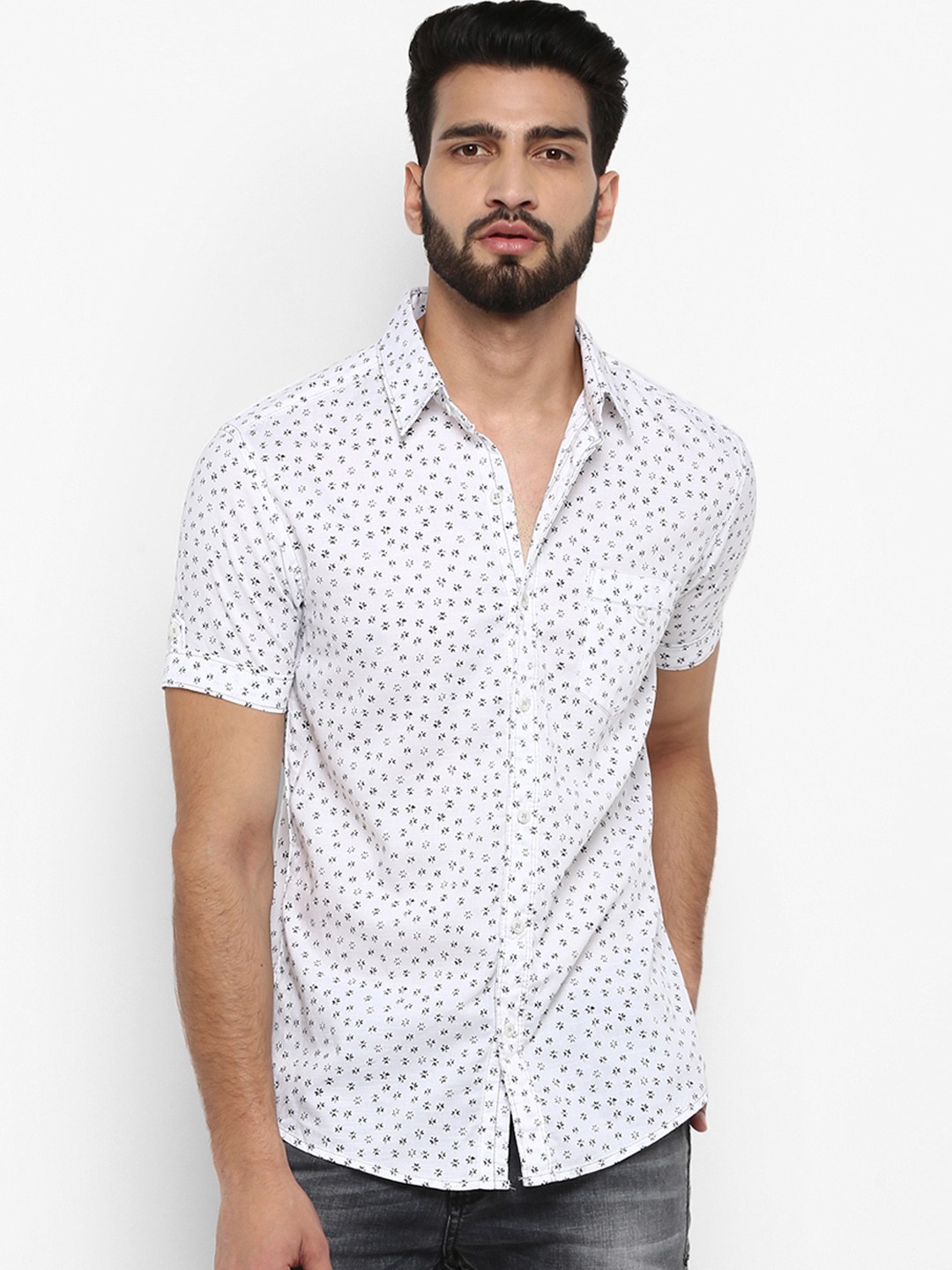 

Mufti Men White Slim Fit Printed Casual Shirt