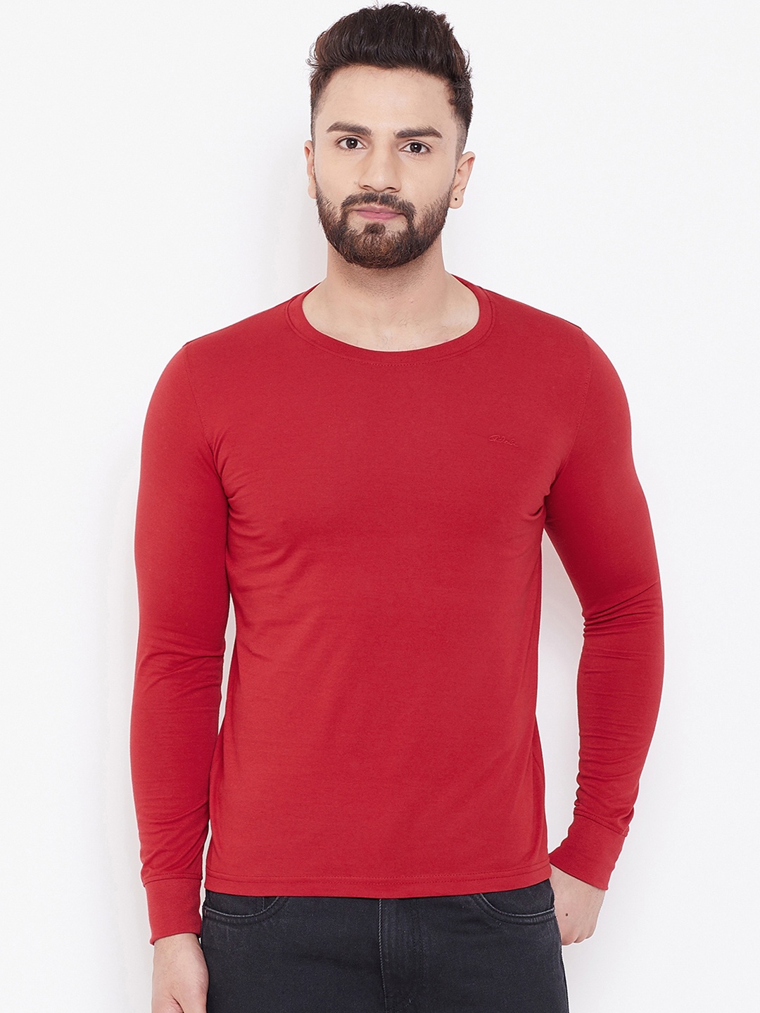

Adobe Men Red Solid Round Neck T-shirt