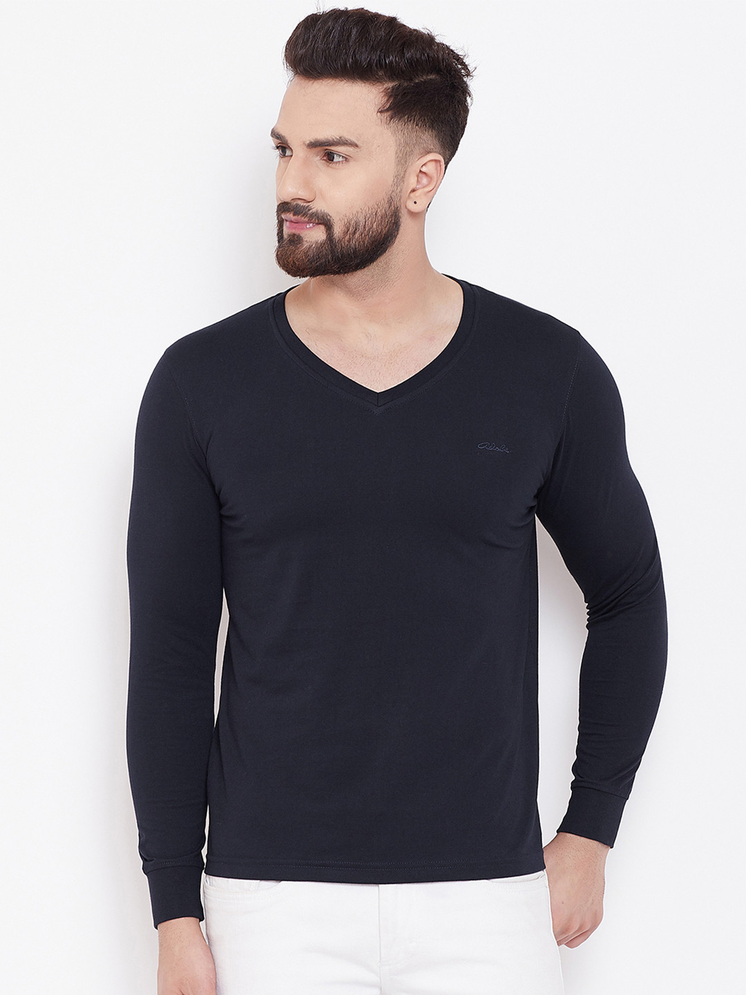 

Adobe Men Navy Blue Solid V-Neck T-shirt