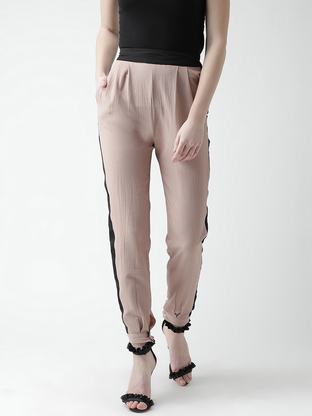 

KASSUALLY Women Beige & Black Peg Leg Regular Fit Striped Peg Trousers