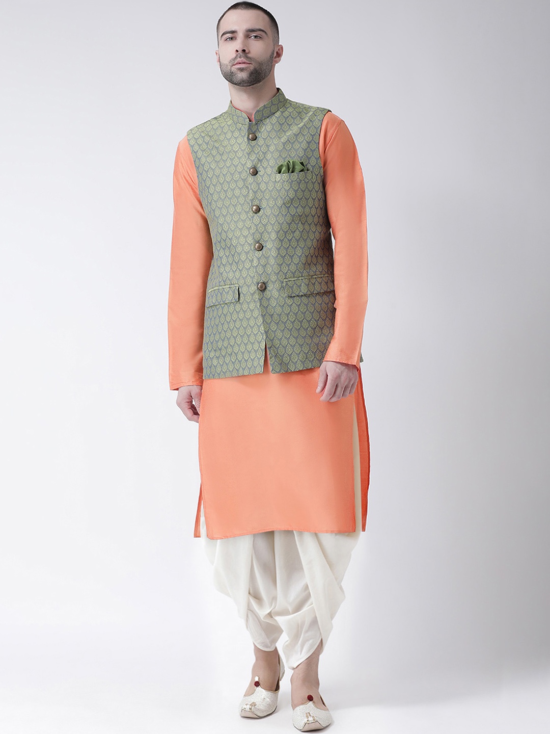 

KISAH Men Peach-Coloured & Off-White Kurta Set