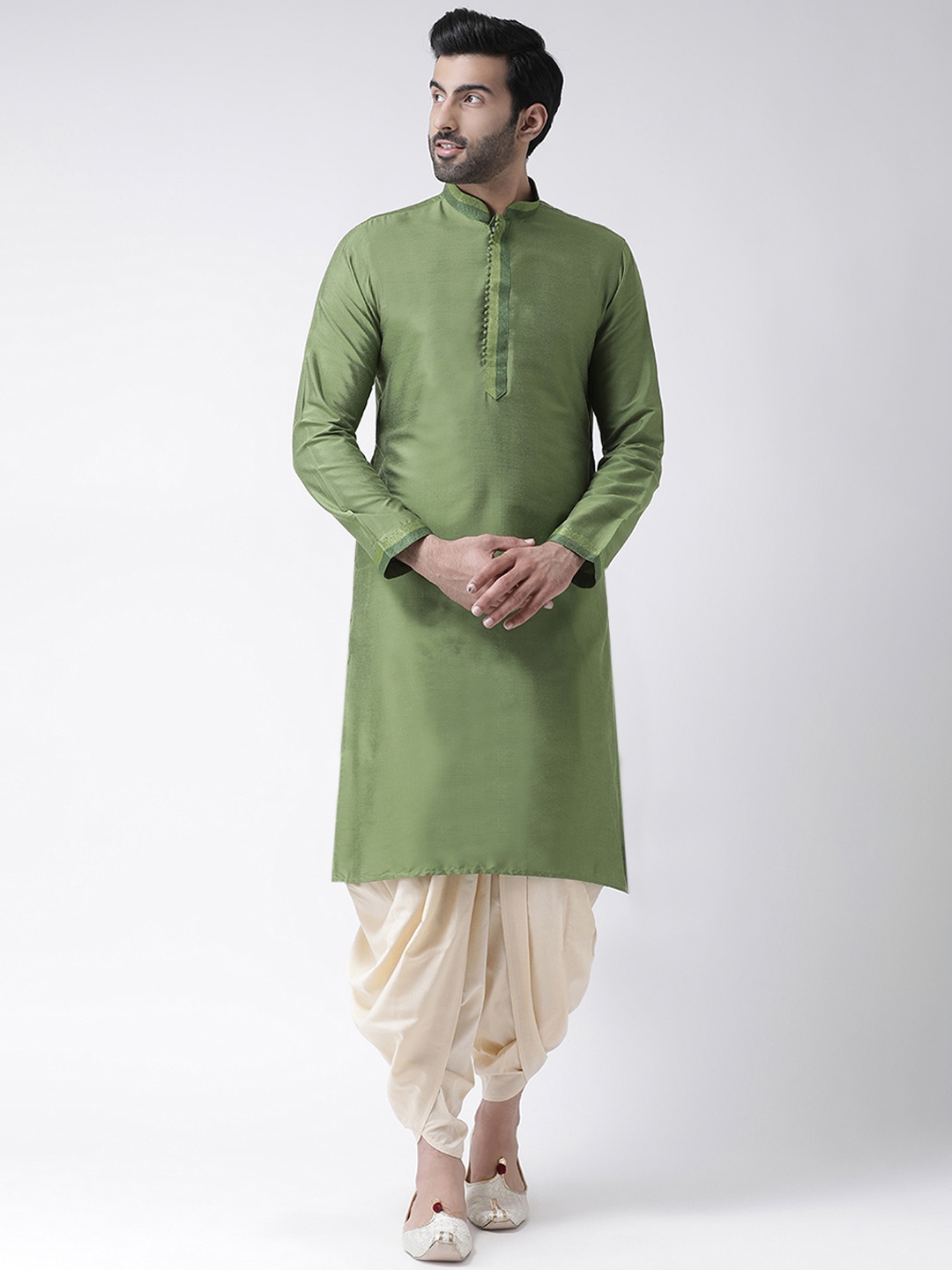 

KISAH Men Green & Cream-Coloured Embroidered Kurta with Dhoti Pants