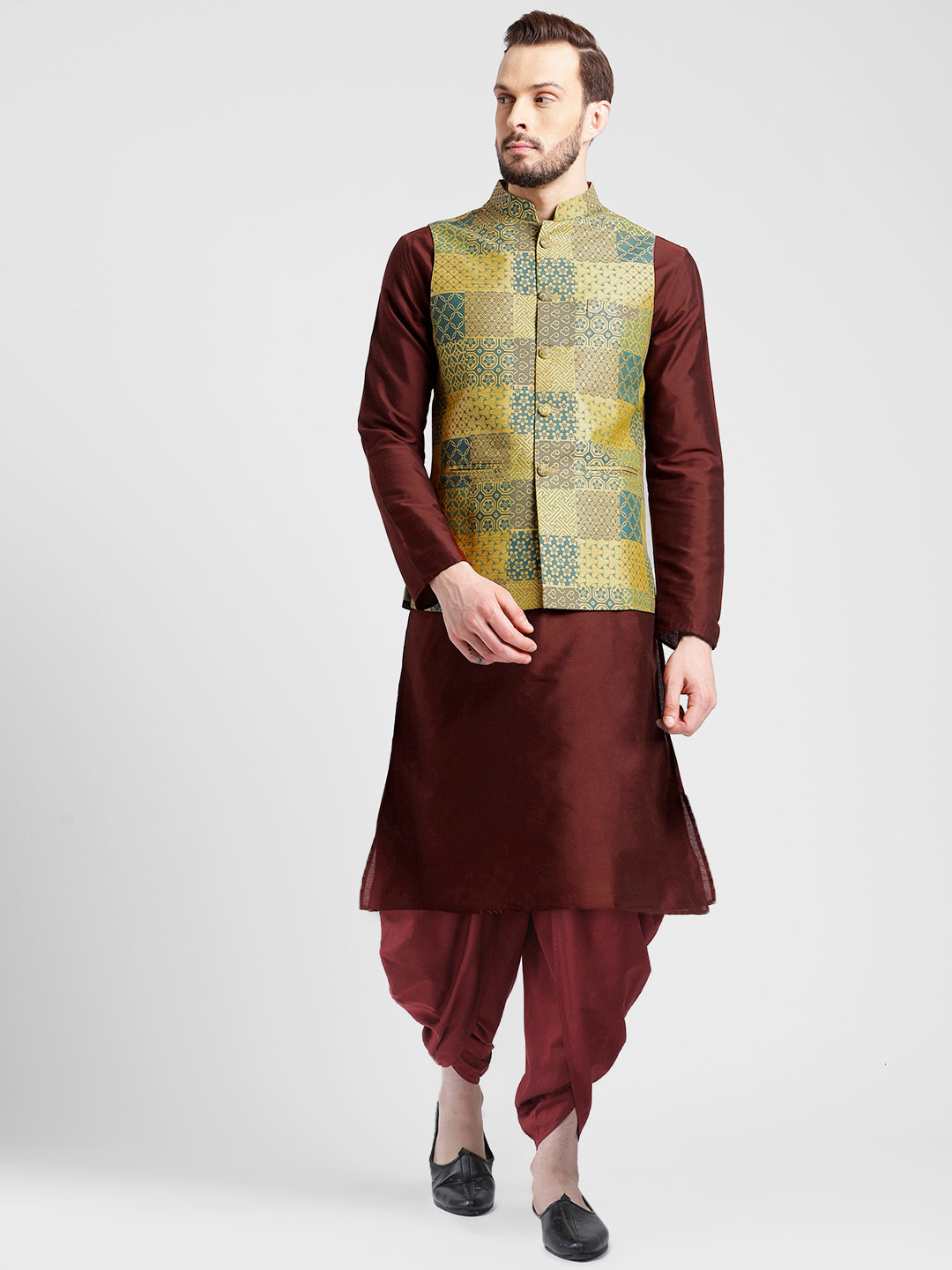 

KISAH Men Maroon Kurta Set