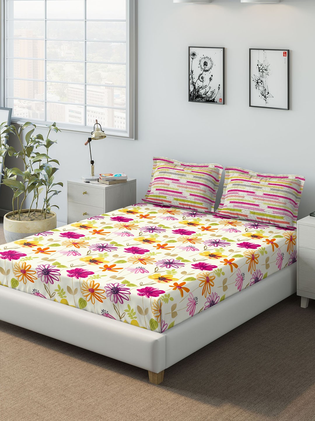 

DDecor Cream-Coloured & Pink Floral 140 TC Cotton 1 Queen Bedsheet with 2 Pillow Covers