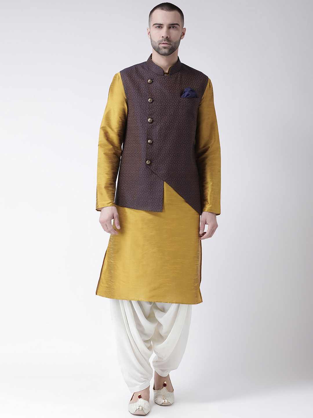 

KISAH Men Mustard Yellow & Off-White Solid Kurta Set
