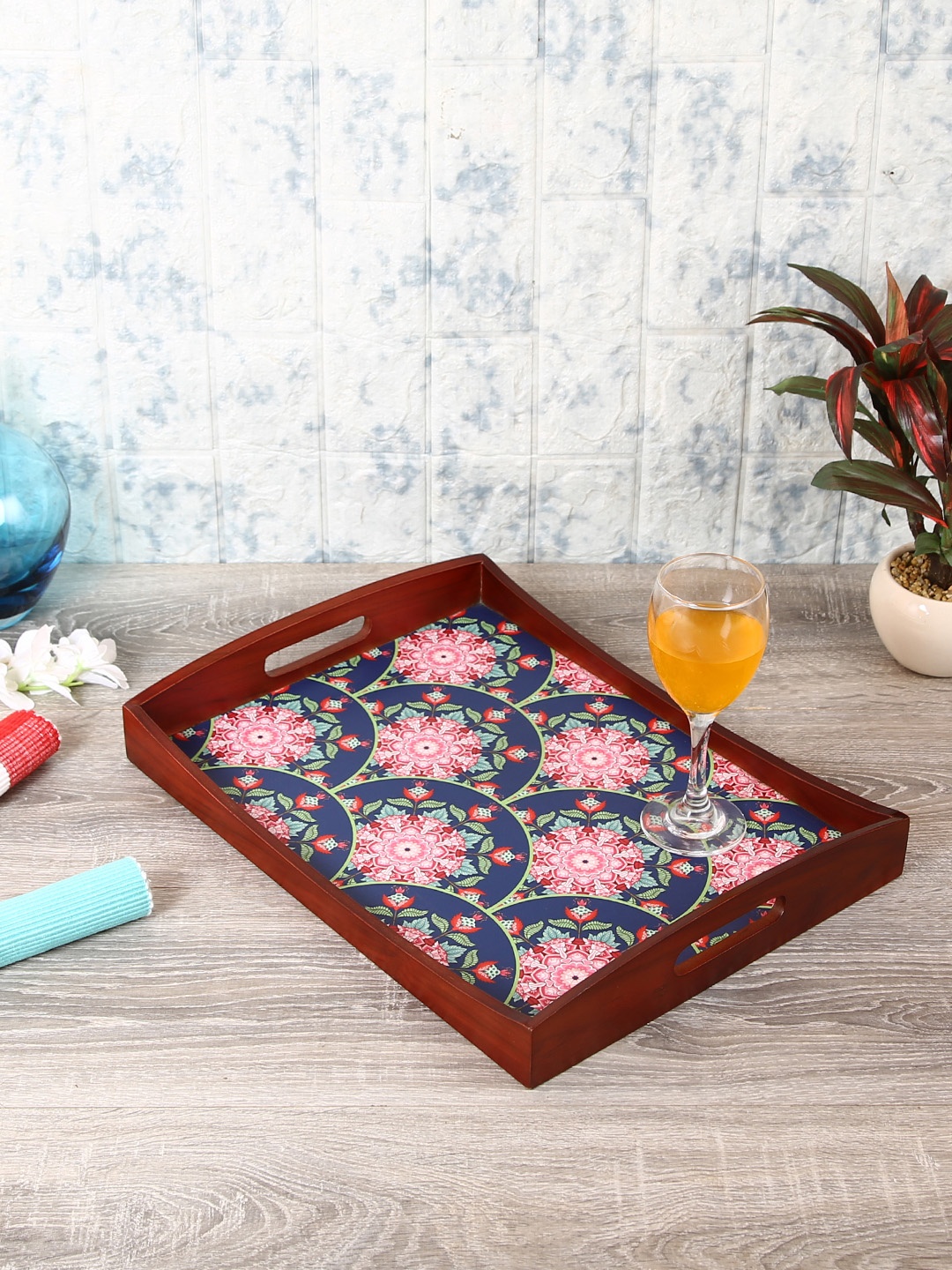 

Reinvention Factory Multicoloured Rectangle Printed Serving Trays, Brown