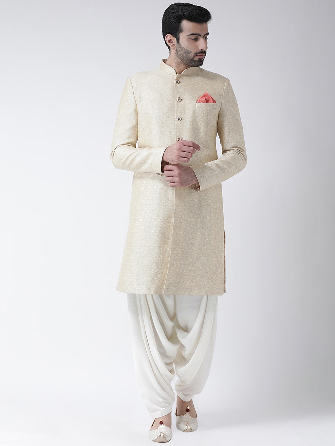 

Kisah Men Cream-Coloured & White Jacquard Woven Design Sherwani Set