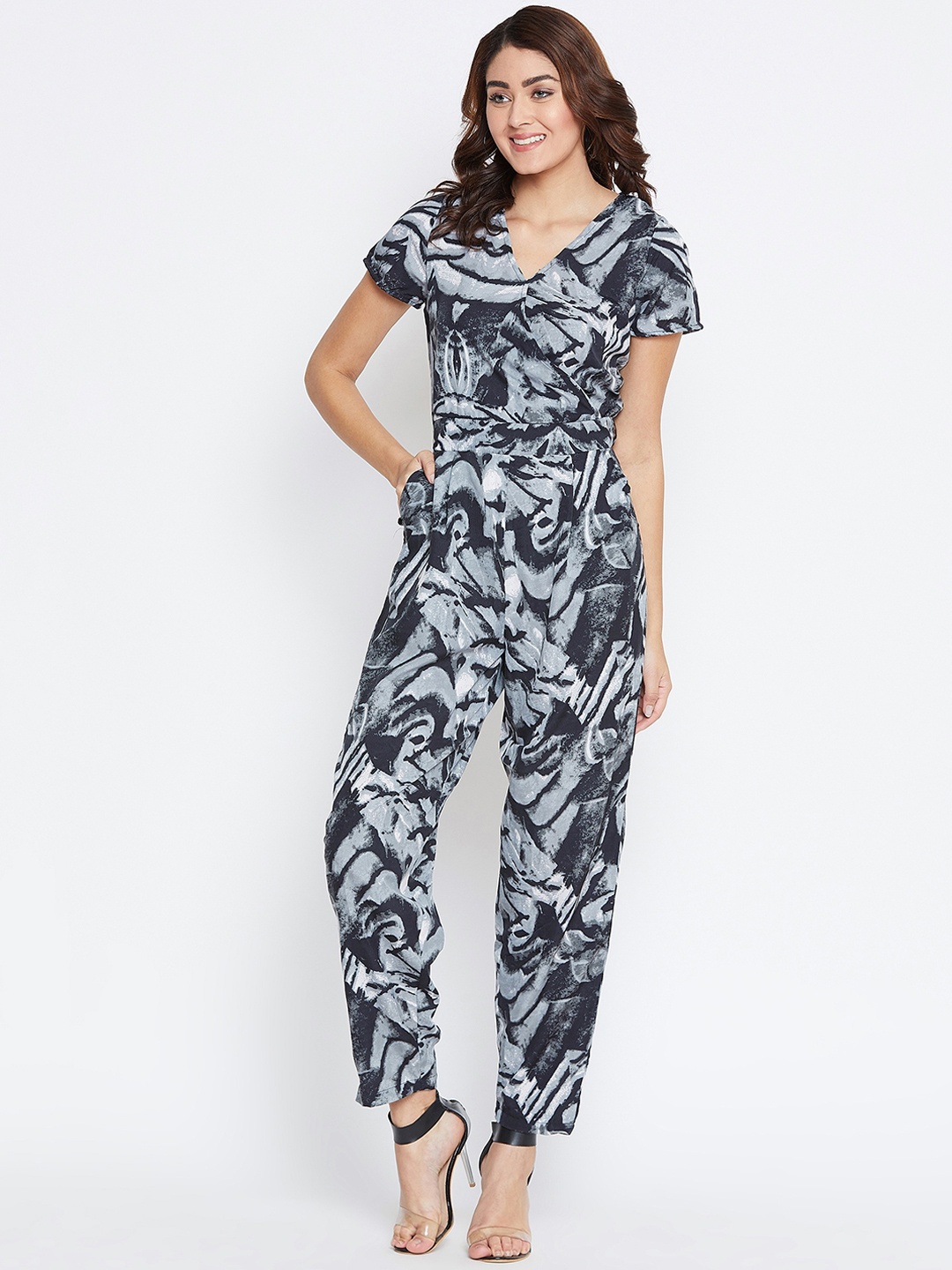 

La Zoire Women Black & Grey Printed Basic Jumpsuit