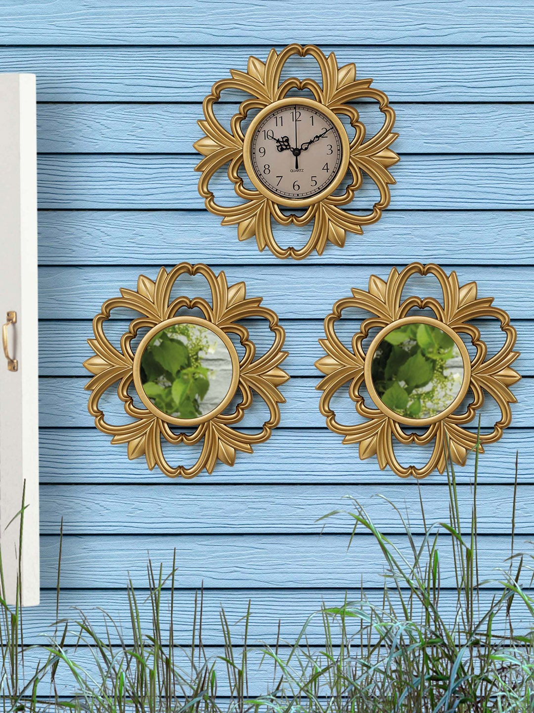 

TIED RIBBONS Beige Round Solid Analogue Wall Clock with 2 Mirrors