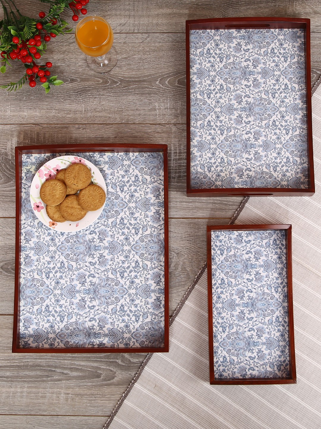 

Reinvention Factory Set of Three Brown & Blue Rectangle Printed Serving Trays