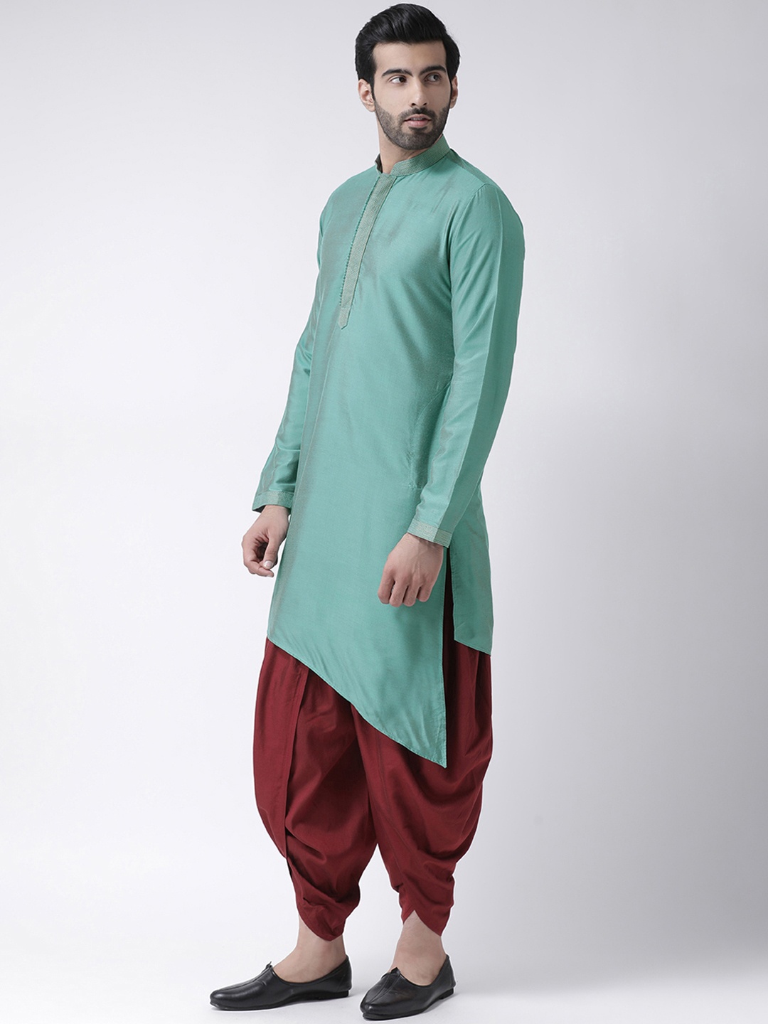

KISAH Men Green & Maroon Embroidered Kurta with Dhoti Pants
