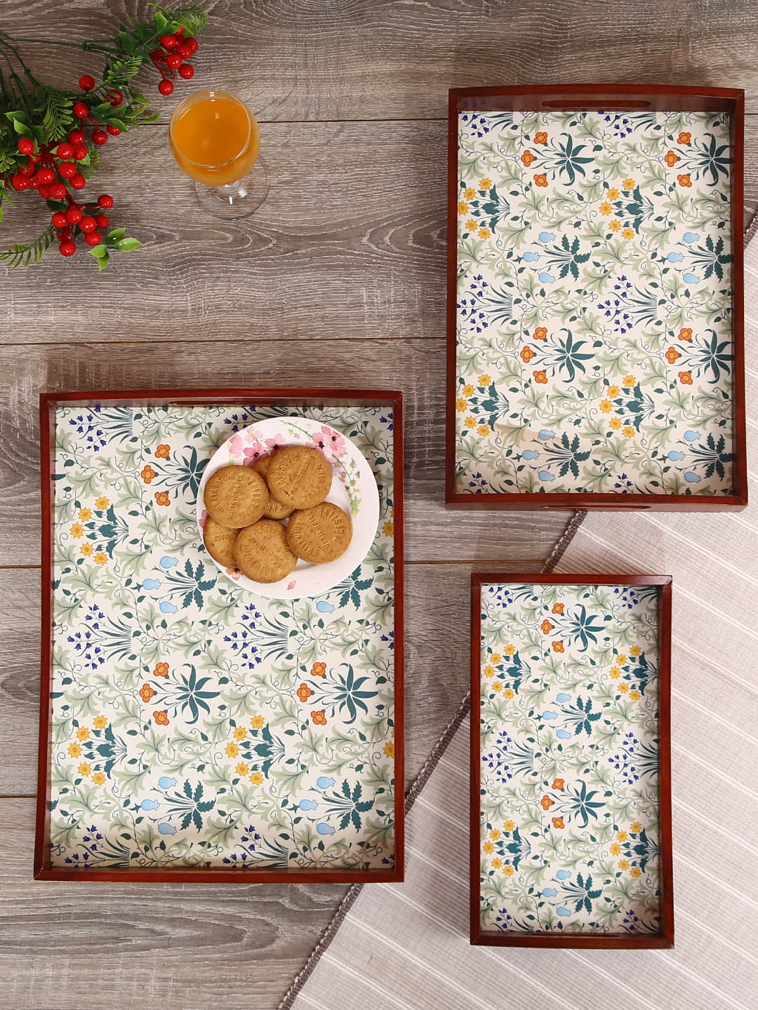 

Reinvention Factory Set of Three Multicoloured Rectangle Printed Serving Trays, Multi