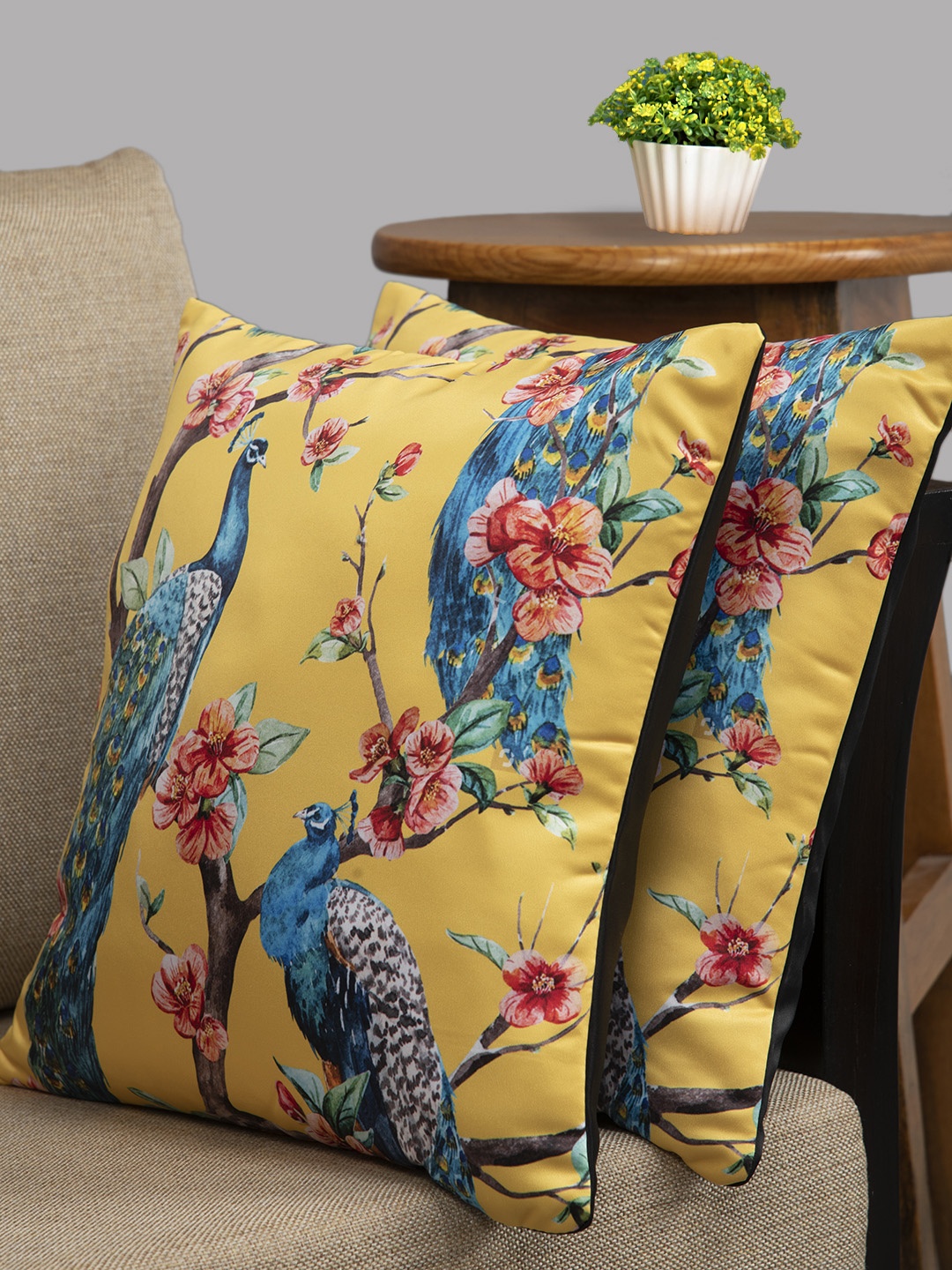

HOUZZCODE Multicoloured Set of 2 Floral Square Cushion Covers, Multi
