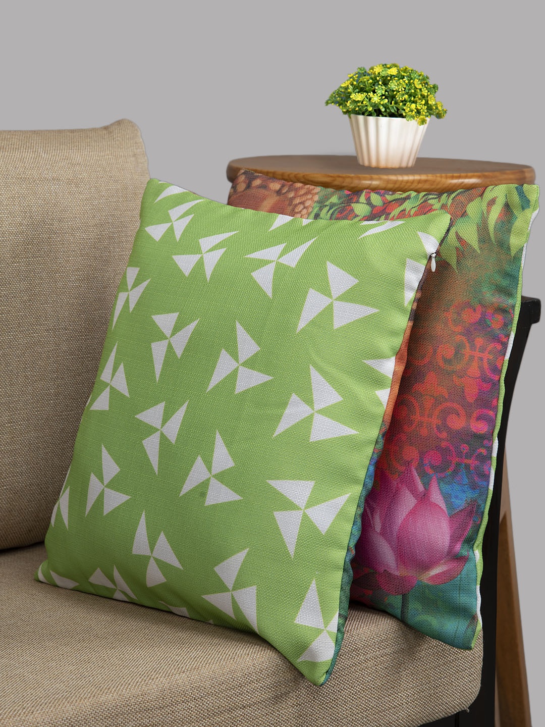 

HOUZZCODE Multicoloured Set of 2 Ethnic Motifs Square Cushion Covers, Multi