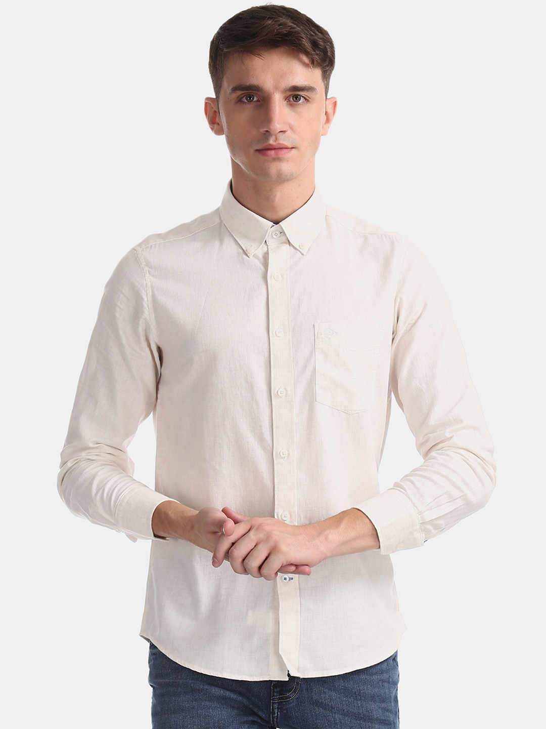 

Arrow Sport Men White Slim Fit Solid Casual Shirt