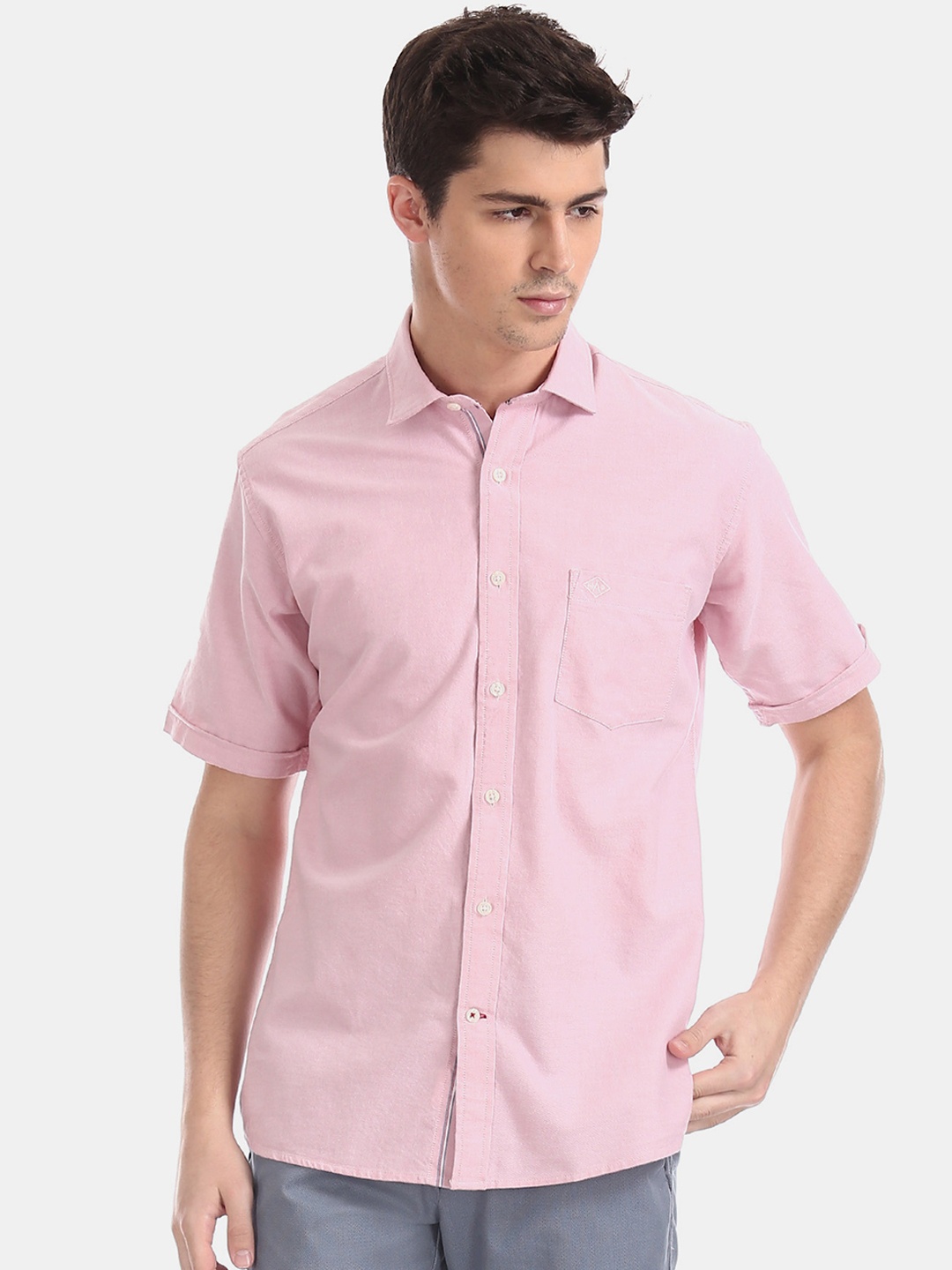 

Arrow Sport Men Pink Regular Fit Solid Casual Shirt