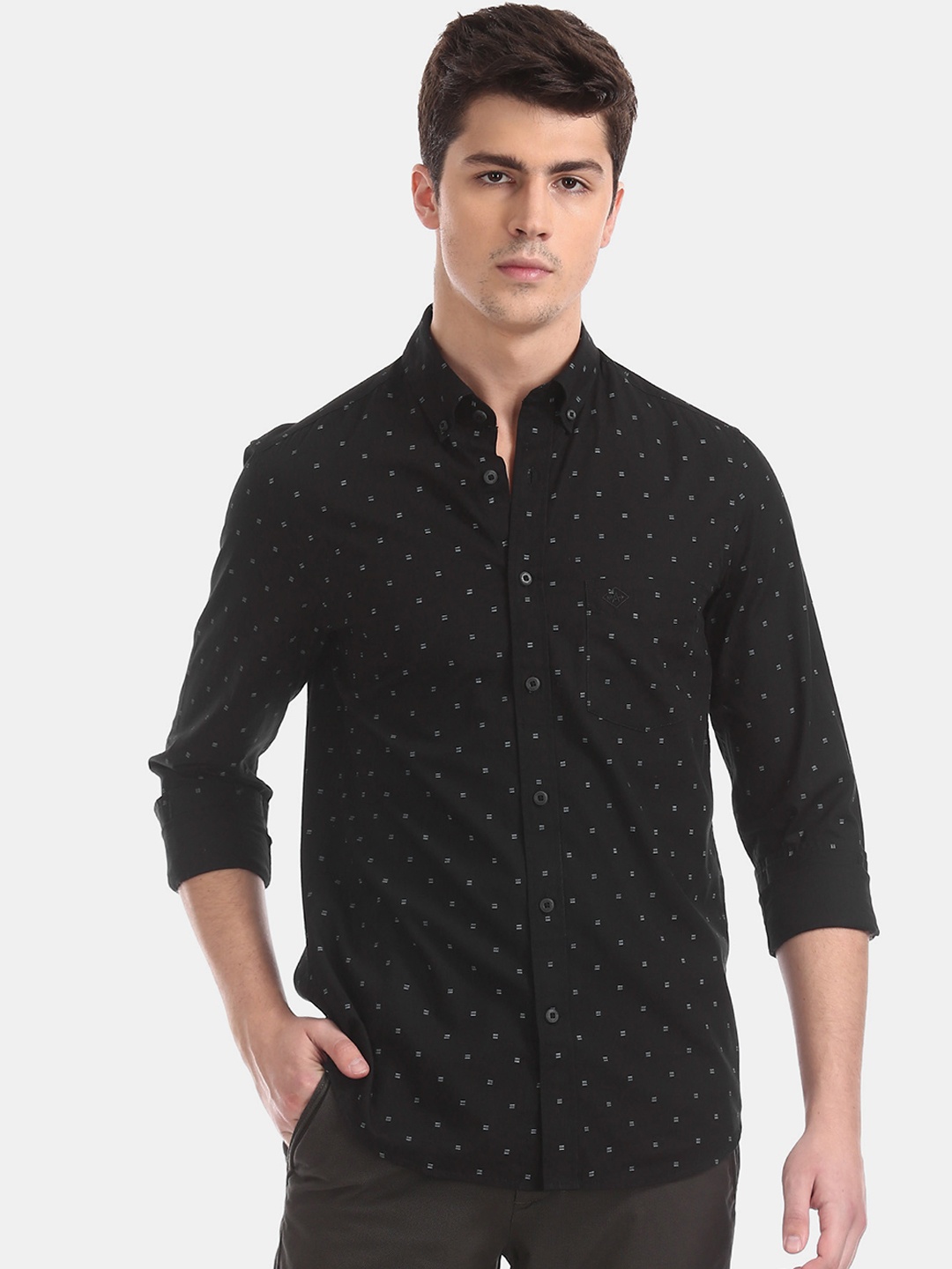 

Arrow Sport Men Black Slim Fit Printed Casual Shirt