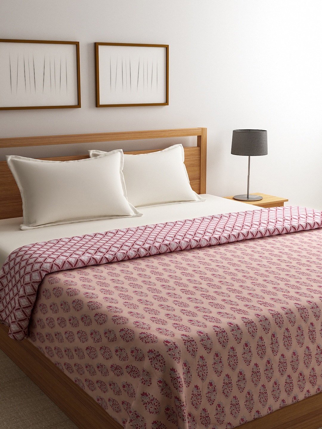 

ROMEE White & Peach-Coloured Ethnic Motifs AC Room 300 GSM Double Bed Reversible Dohar